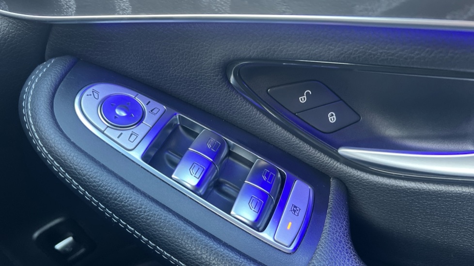 Used Mercedes-Benz GLC 2021 for sale - 77018373: Photo 40