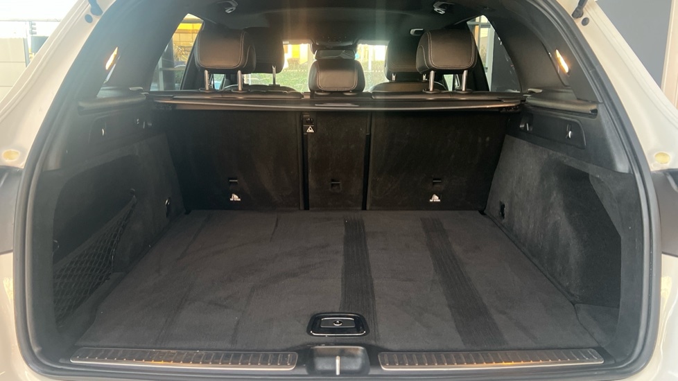 Used Mercedes-Benz GLC 2019 for sale - 76652697: Photo 17