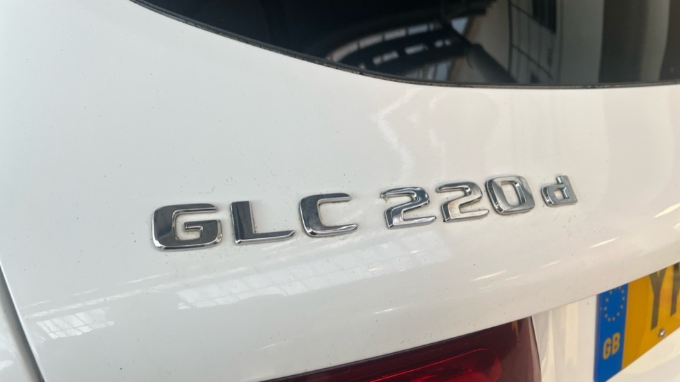 Used Mercedes-Benz GLC 2019 for sale - 76652697: Photo 22