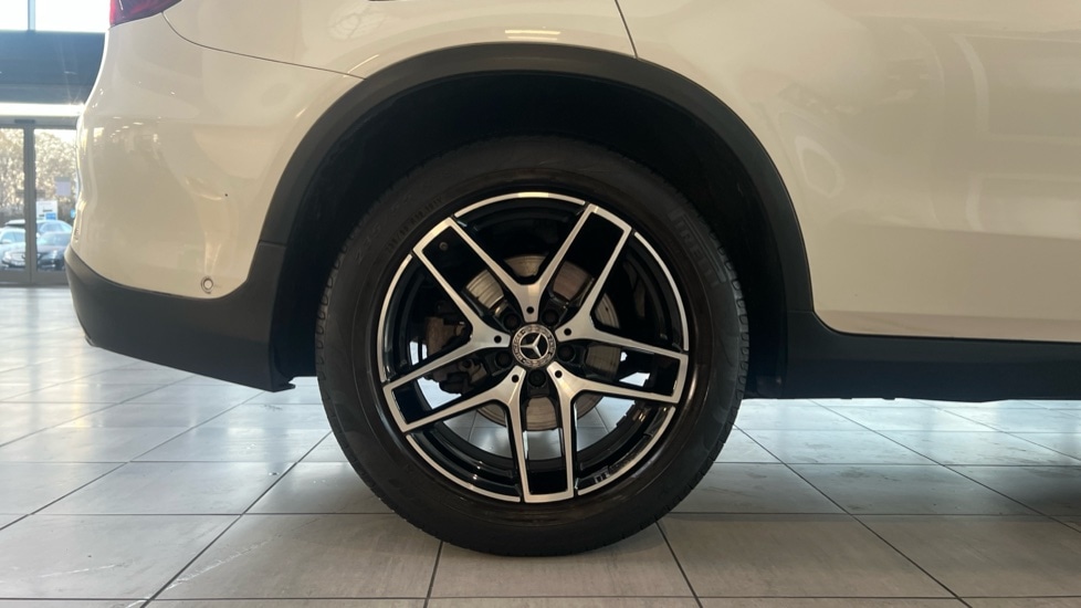 Used Mercedes-Benz GLC 2019 for sale - 76652697: Photo 27