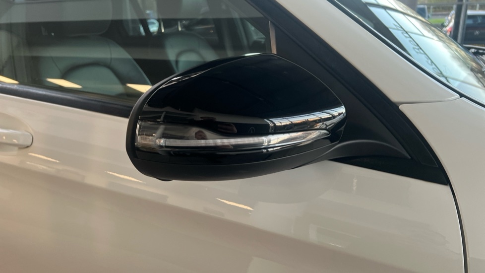 Used Mercedes-Benz GLC 2019 for sale - 76652697: Photo 31