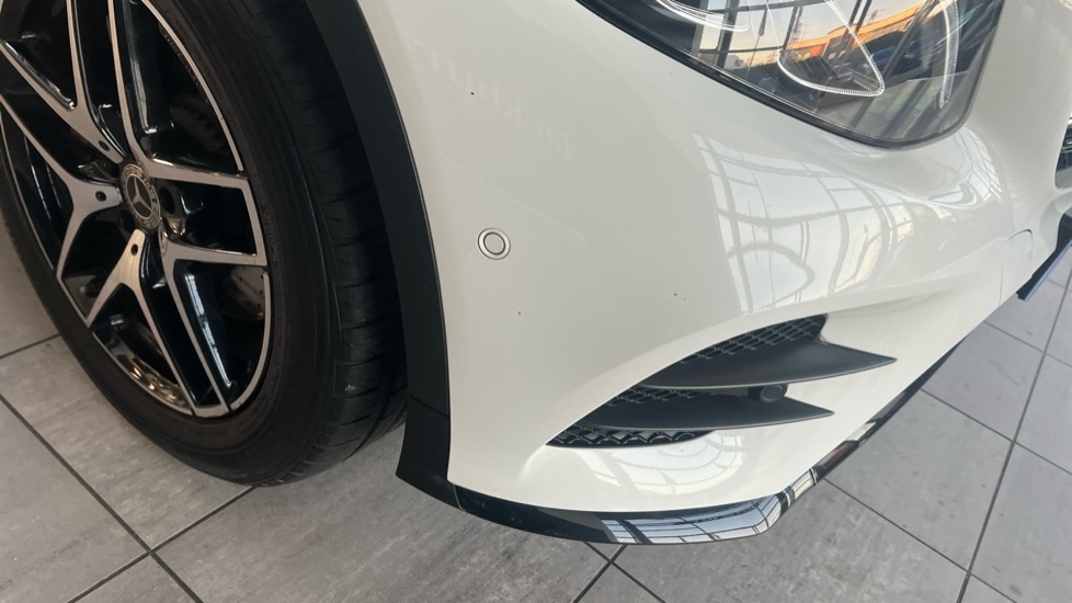 Used Mercedes-Benz GLC 2019 for sale - 76652697: Photo 32