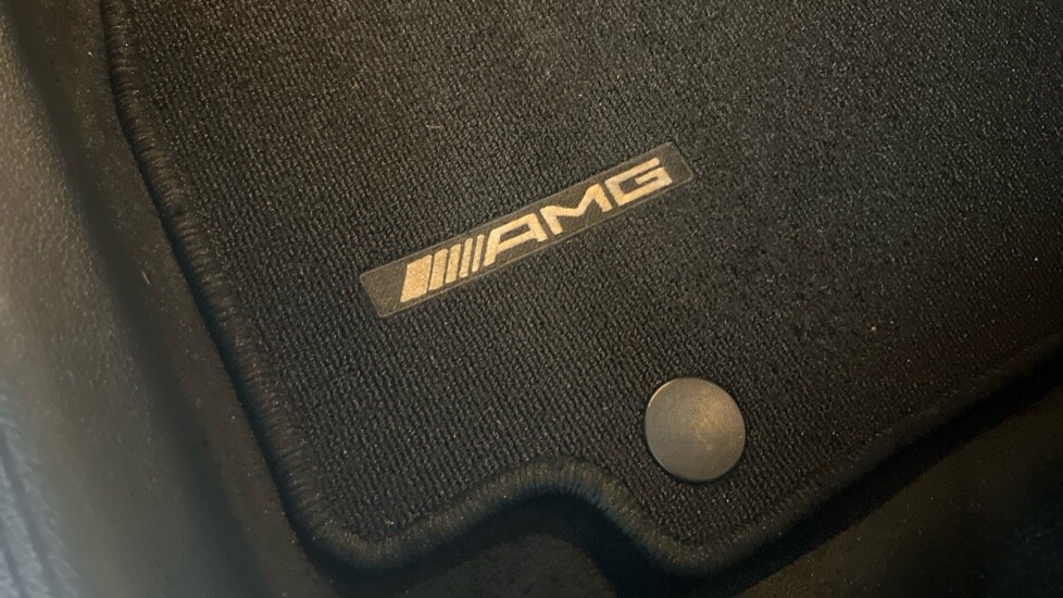 Used Mercedes-Benz GLC 2019 for sale - 76652697: Photo 35