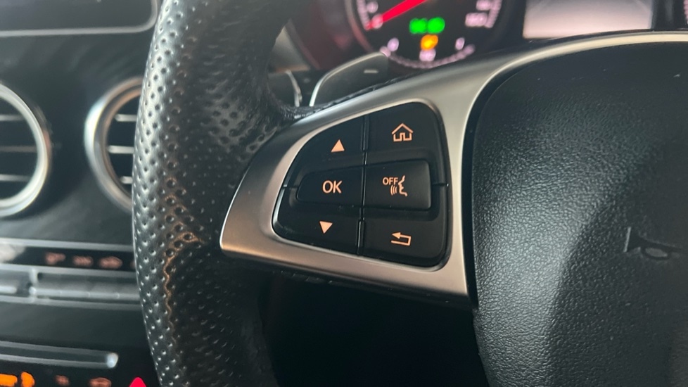 Used Mercedes-Benz GLC 2019 for sale - 76652697: Photo 38