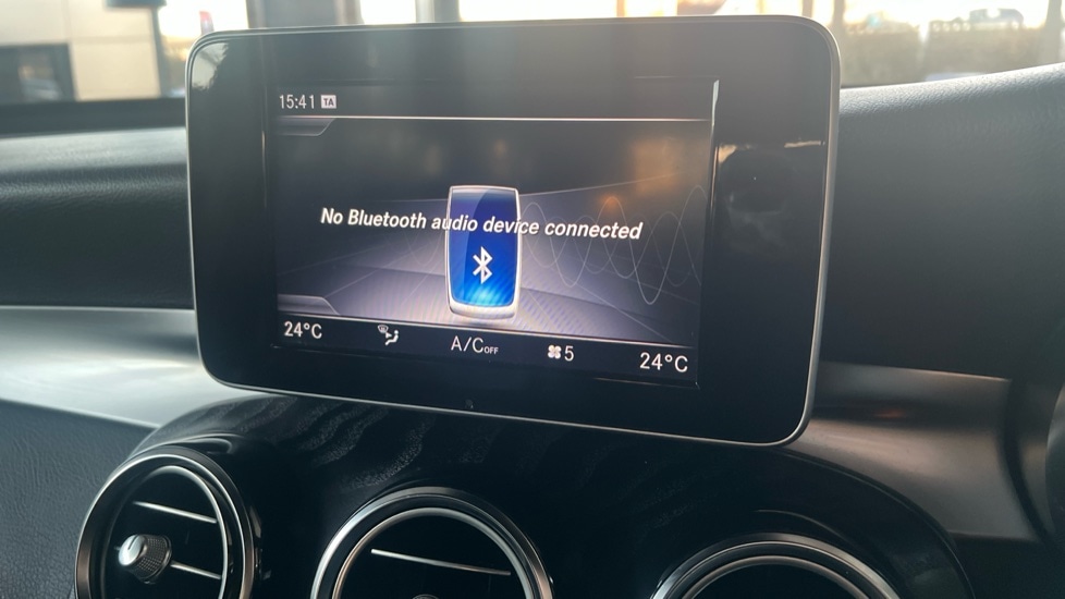 Used Mercedes-Benz GLC 2019 for sale - 76652697: Photo 50