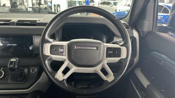 Used Land Rover Defender 2020 for sale - 76176287: Photo 21
