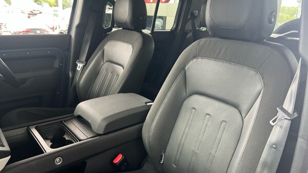 Used Land Rover Defender 2020 for sale - 76176287: Photo 22