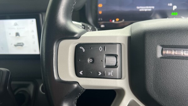 Used Land Rover Defender 2020 for sale - 76176287: Photo 37