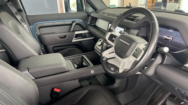 Used Land Rover Defender 2020 for sale - 76176287: Photo 9