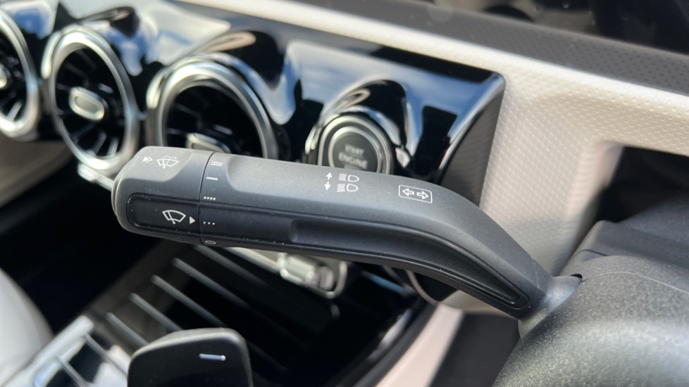 Used Mercedes-Benz CLA 2023 for sale - 76095902: Photo 32