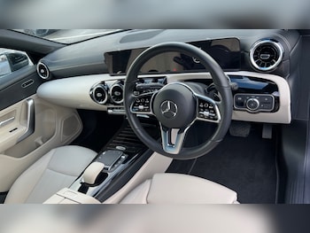 Used Mercedes-Benz CLA 2023 for sale - 76095902: Photo 3