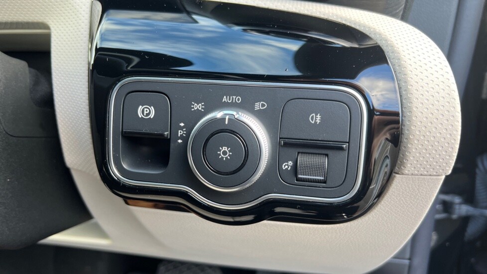 Used Mercedes-Benz CLA 2023 for sale - 76095902: Photo 40