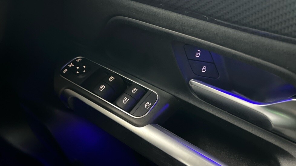 Used Mercedes-Benz GLB 2024 for sale - 76908061: Photo 38