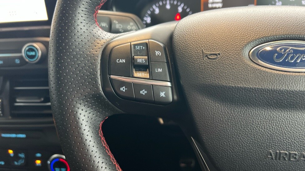 Used Ford Focus 2019 for sale - 76539874: Photo 29