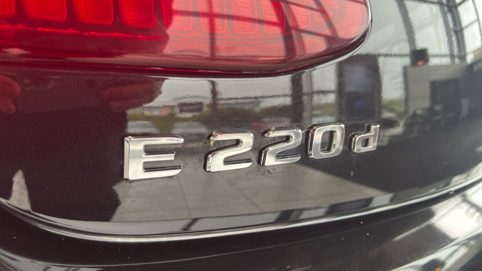 Used Mercedes-Benz E Class 2020 for sale - 76640156: Photo 22