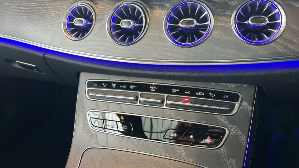 Used Mercedes-Benz E Class 2020 for sale - 76640156: Photo 44