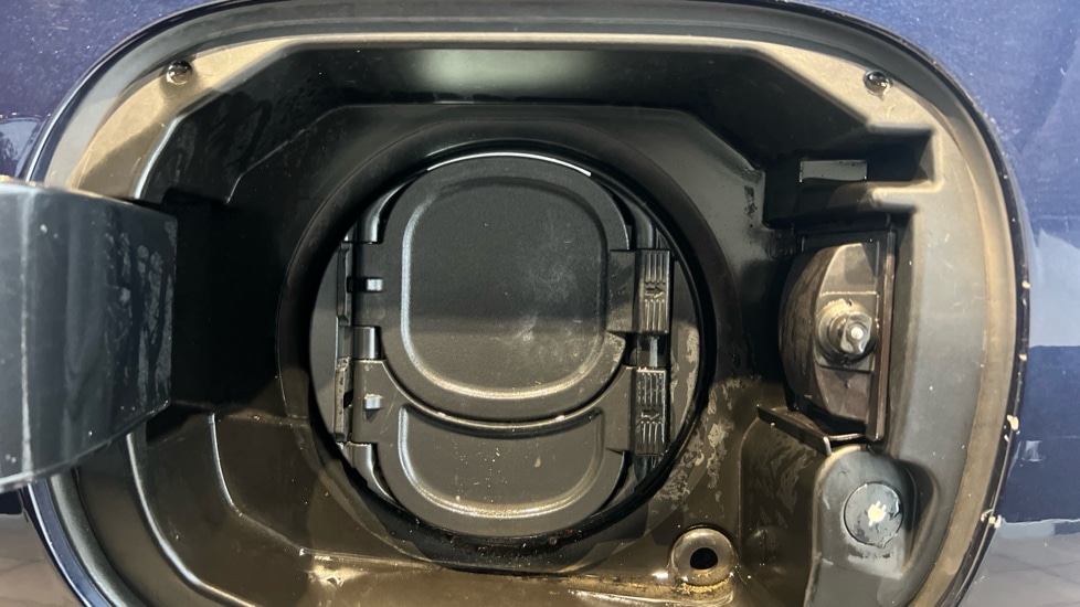 Used Mercedes-Benz GLE 2022 for sale - 76977753: Photo 28