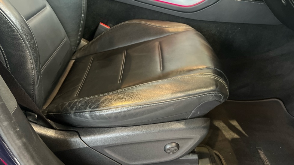 Used Mercedes-Benz GLE 2022 for sale - 76977753: Photo 39