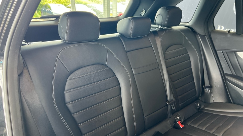 Used Mercedes-Benz GLC 2021 for sale - 76033960: Photo 15
