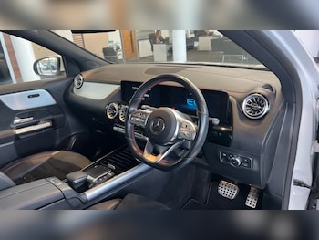 Used Mercedes-Benz EQA 2021 for sale - 76842151: Photo