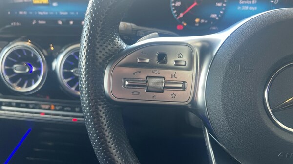 Used Mercedes-Benz GLA 2022 for sale - 76014891: Photo 37
