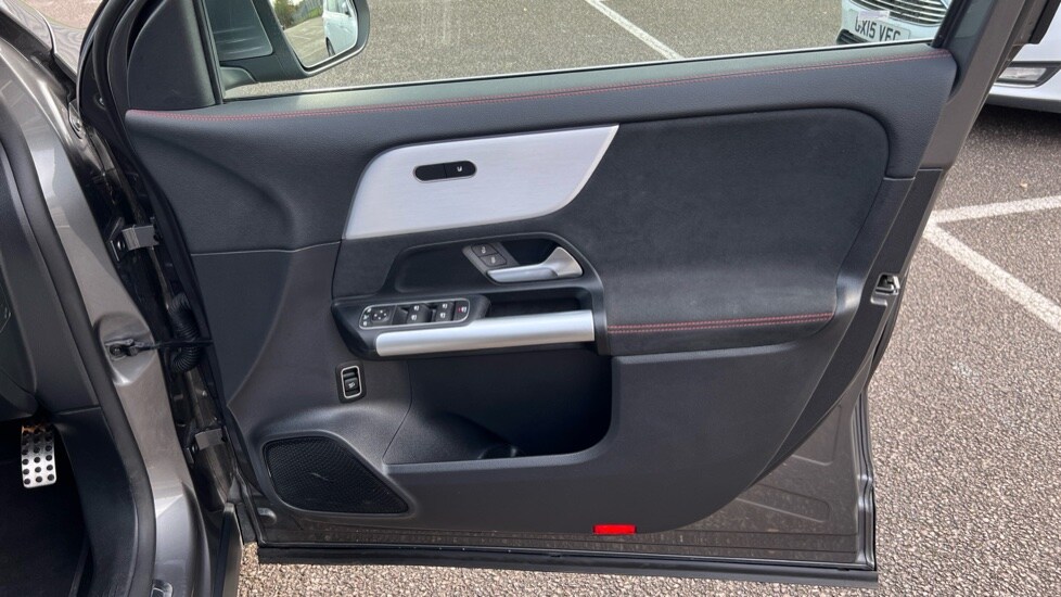 Used Mercedes-Benz EQA 2022 for sale - 76640250: Photo 37