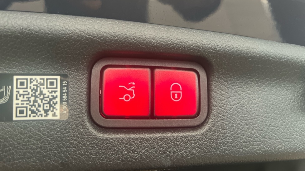 Used Mercedes-Benz C Class 2024 for sale - 76841891: Photo 28