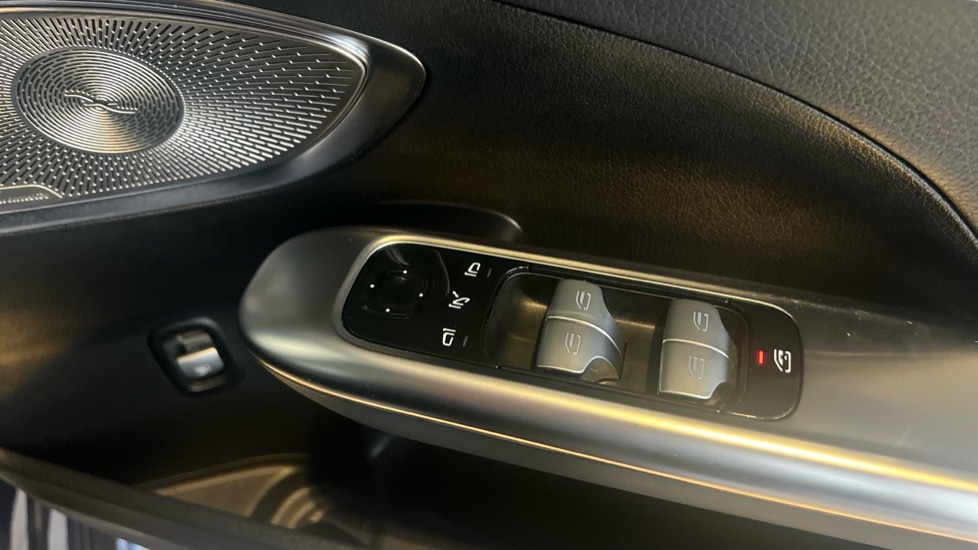 Used Mercedes-Benz C Class 2024 for sale - 76841891: Photo 37