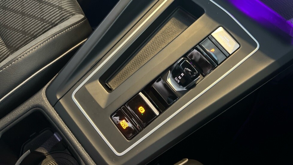 Used Volkswagen Golf 2020 for sale - 76640147: Photo 39