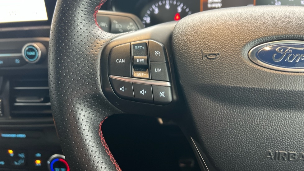 Used Ford Focus 2019 for sale - 76494095: Photo 29