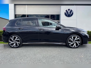Used Volkswagen Golf 2023 for sale - 78962390: Photo