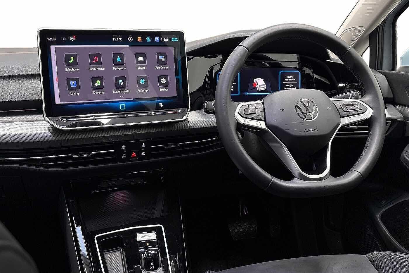 Used Volkswagen Golf 2025 for sale - 76934315: Photo 2