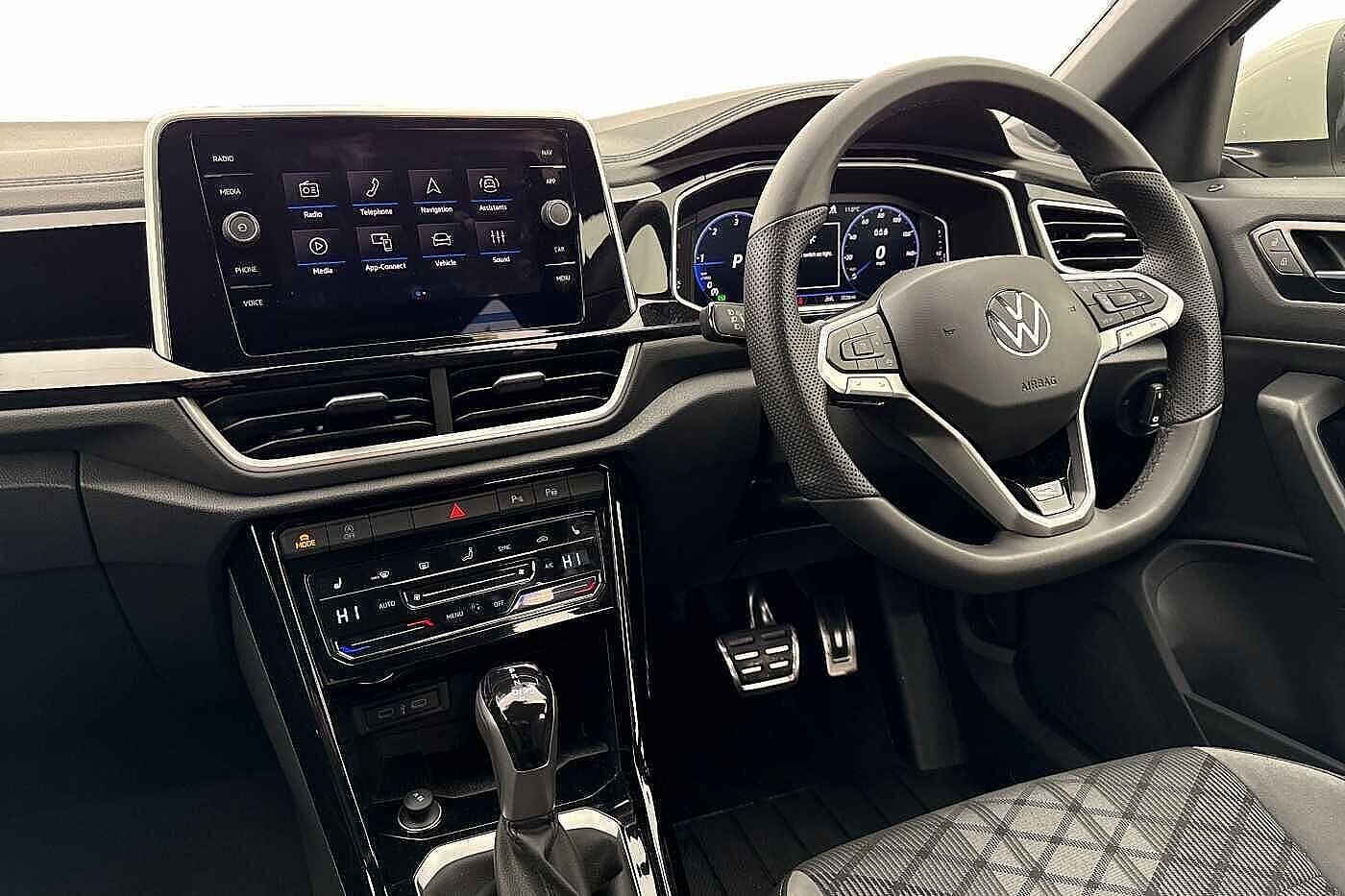 Used Volkswagen T-Roc 2025 for sale - 78001656: Photo 2