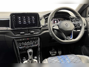 Used Volkswagen T-Roc 2025 for sale - 76697775: Photo