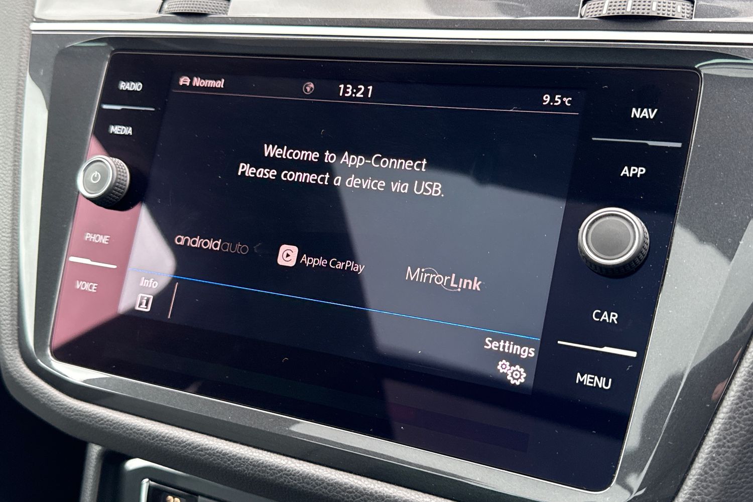 Used Volkswagen Tiguan 2019 for sale - 77914265: Photo 58