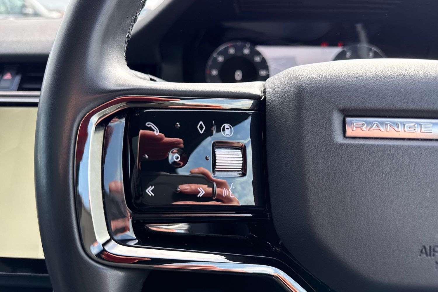 Used Land Rover Range Rover Evoque 2023 for sale - 78052640: Photo 44