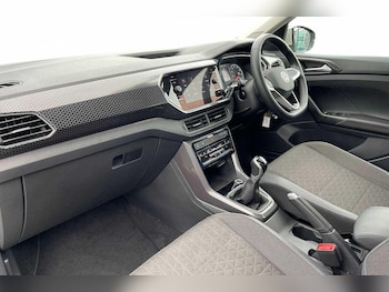 Used Volkswagen T-Cross 2022 for sale - 77436133: Photo