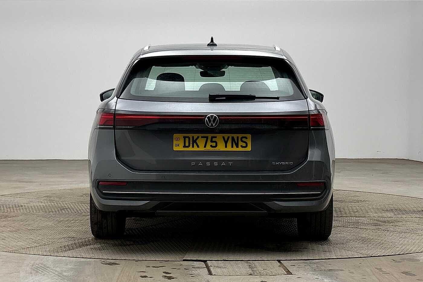 Used Volkswagen Passat 2025 for sale - 78060824: Photo 8