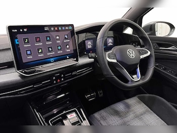 Used Volkswagen Golf 2026 for sale - 79241785: Photo