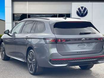Used Volkswagen Passat 2024 for sale - 71507011: Photo