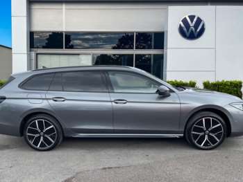 Used Volkswagen Passat 2024 for sale - 71507011: Photo