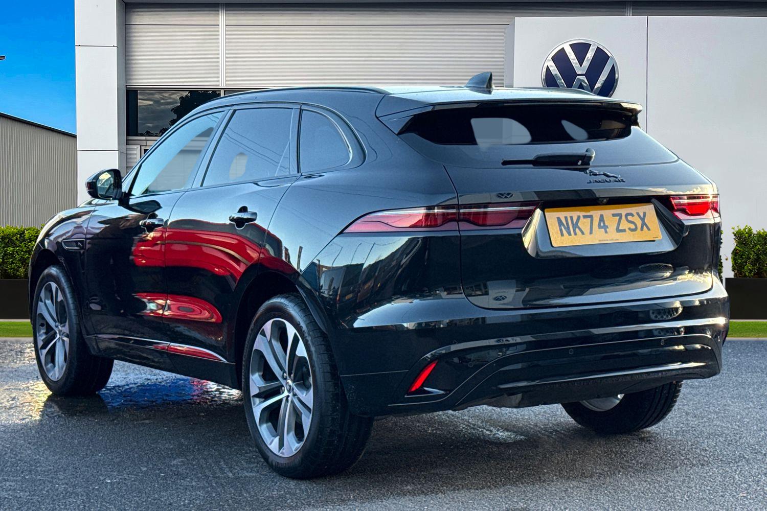 Used Jaguar F-Pace 2024 for sale - 76636970: Photo 2
