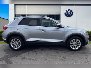 Used Volkswagen T-Roc 2025 for sale - 79503445: Photo
