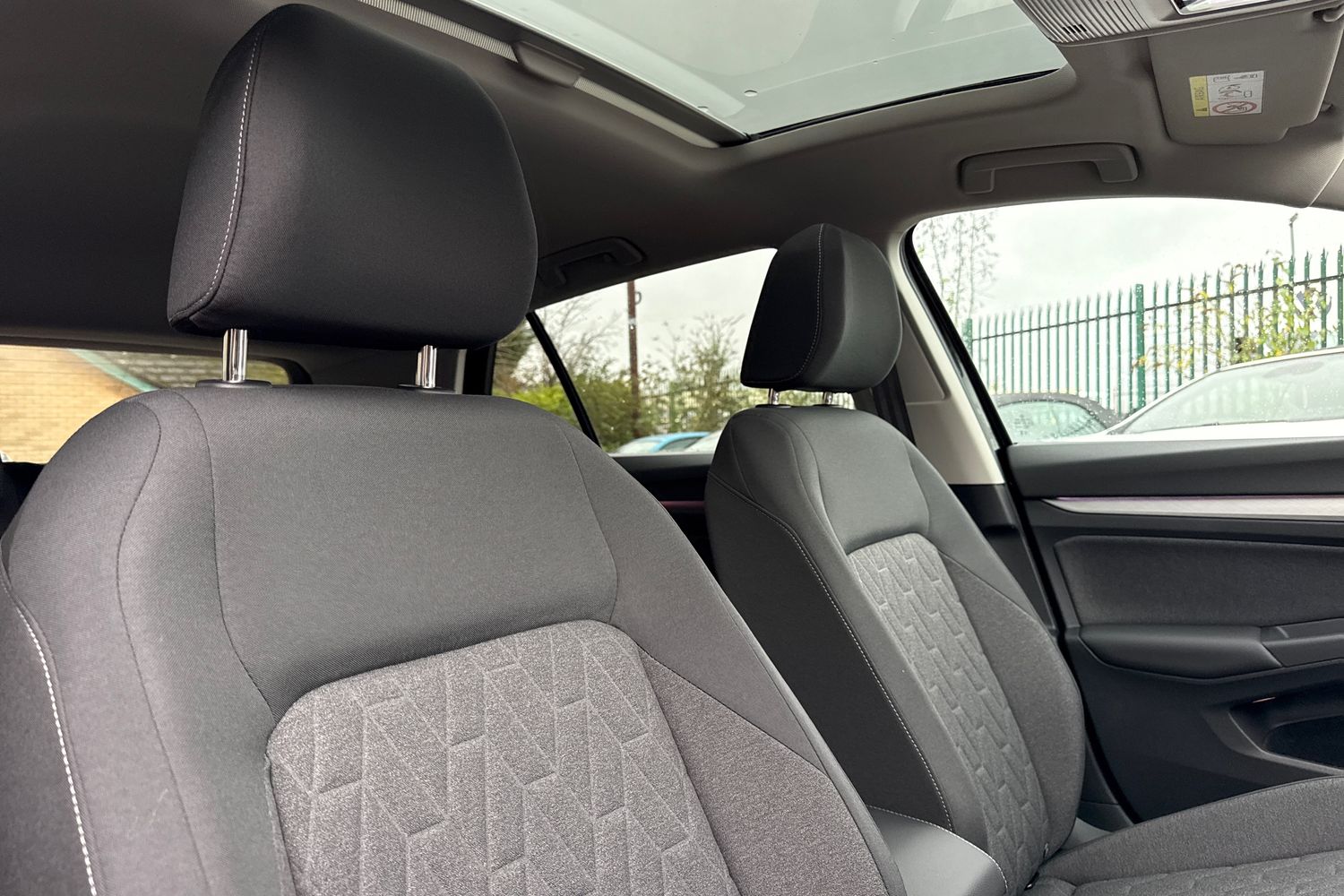 Used Volkswagen Golf 2025 for sale - 76495276: Photo 20