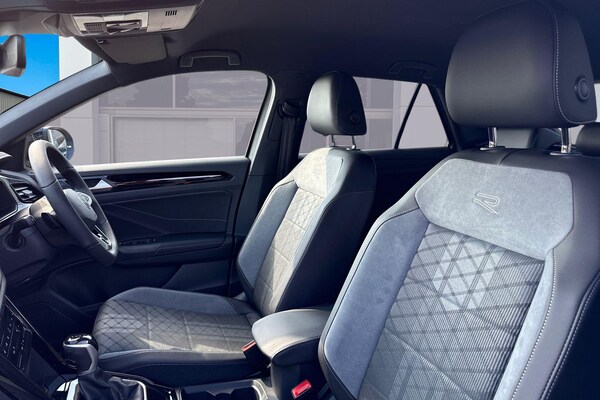 Used Volkswagen T-Roc 2025 for sale - 75820045: Photo 15