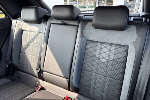 Used Volkswagen T-Roc 2025 for sale - 75820045: Photo 18