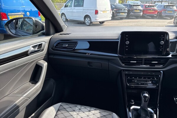 Used Volkswagen T-Roc 2025 for sale - 75820045: Photo 19