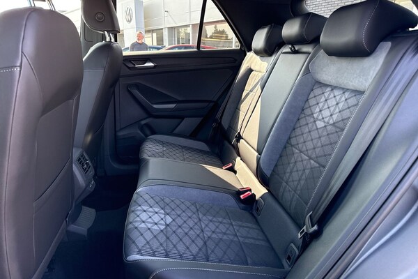 Used Volkswagen T-Roc 2025 for sale - 75820045: Photo 32