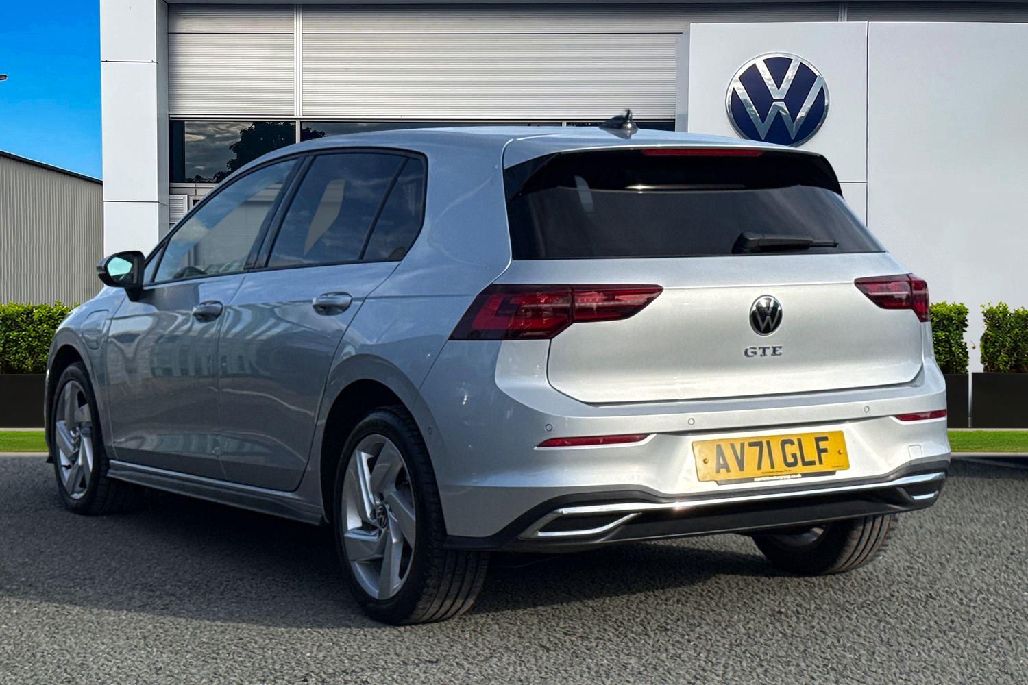 Used Volkswagen Golf 2021 for sale - 77661696: Photo 2