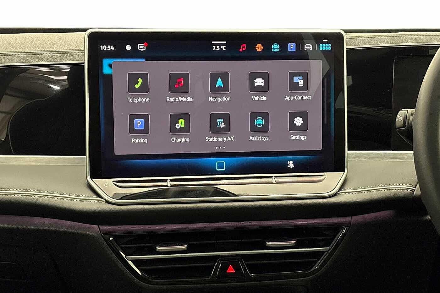 Used Volkswagen Passat 2025 for sale - 77820264: Photo 13